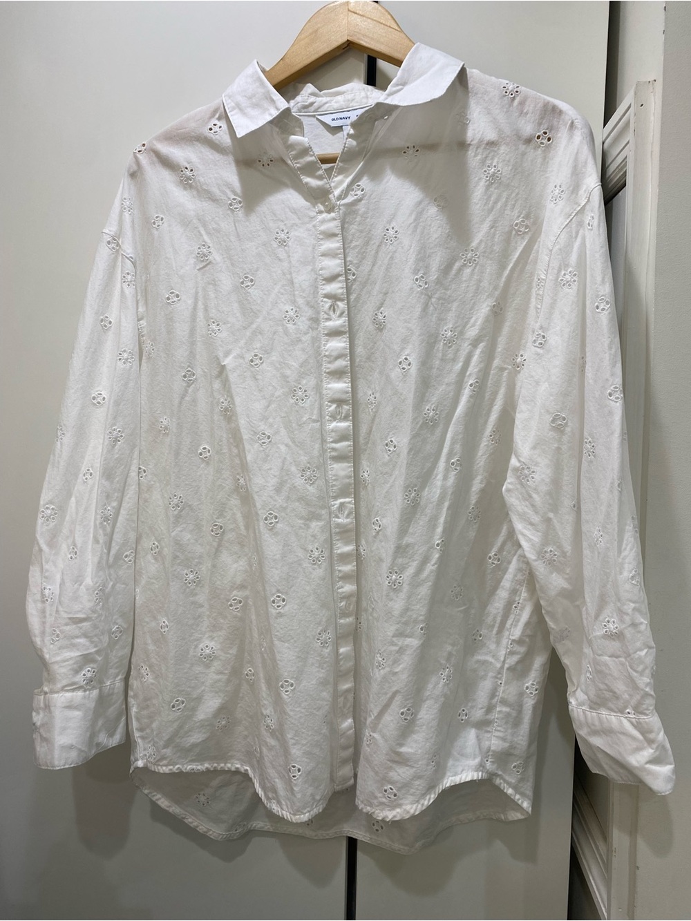 Old Navy White Eyelet Button-Down Shirt